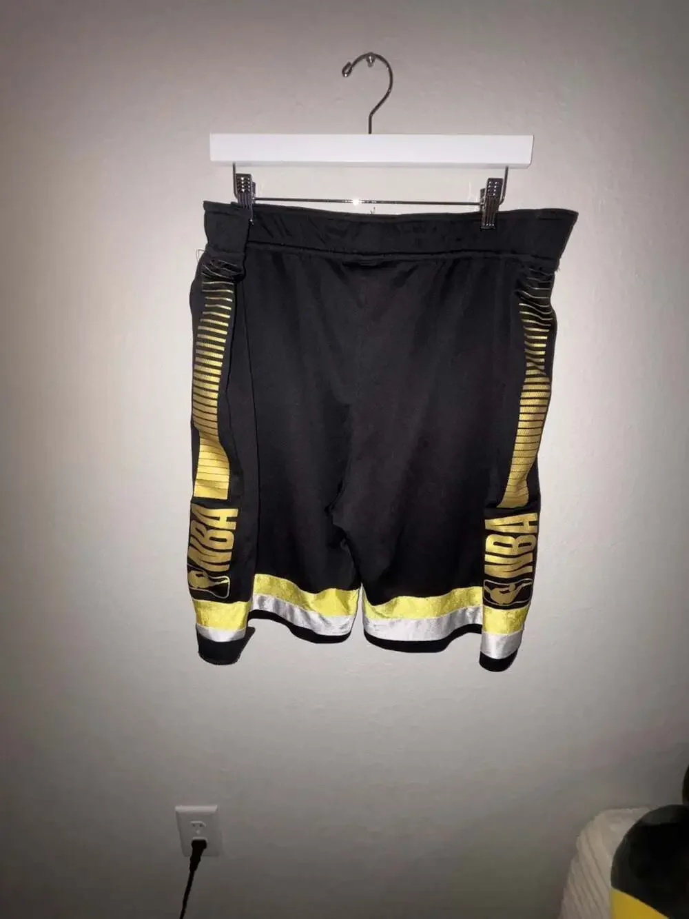 NBA Men's Basketball Athletic Shorts Black/Gold/White